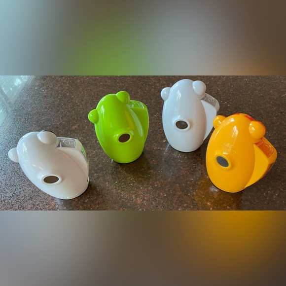 Cole&Mason Salt or Pepper Animills Magnetic Frog Cow Cat or Dog $10for1 Mill NWB - Picture 4 of 12